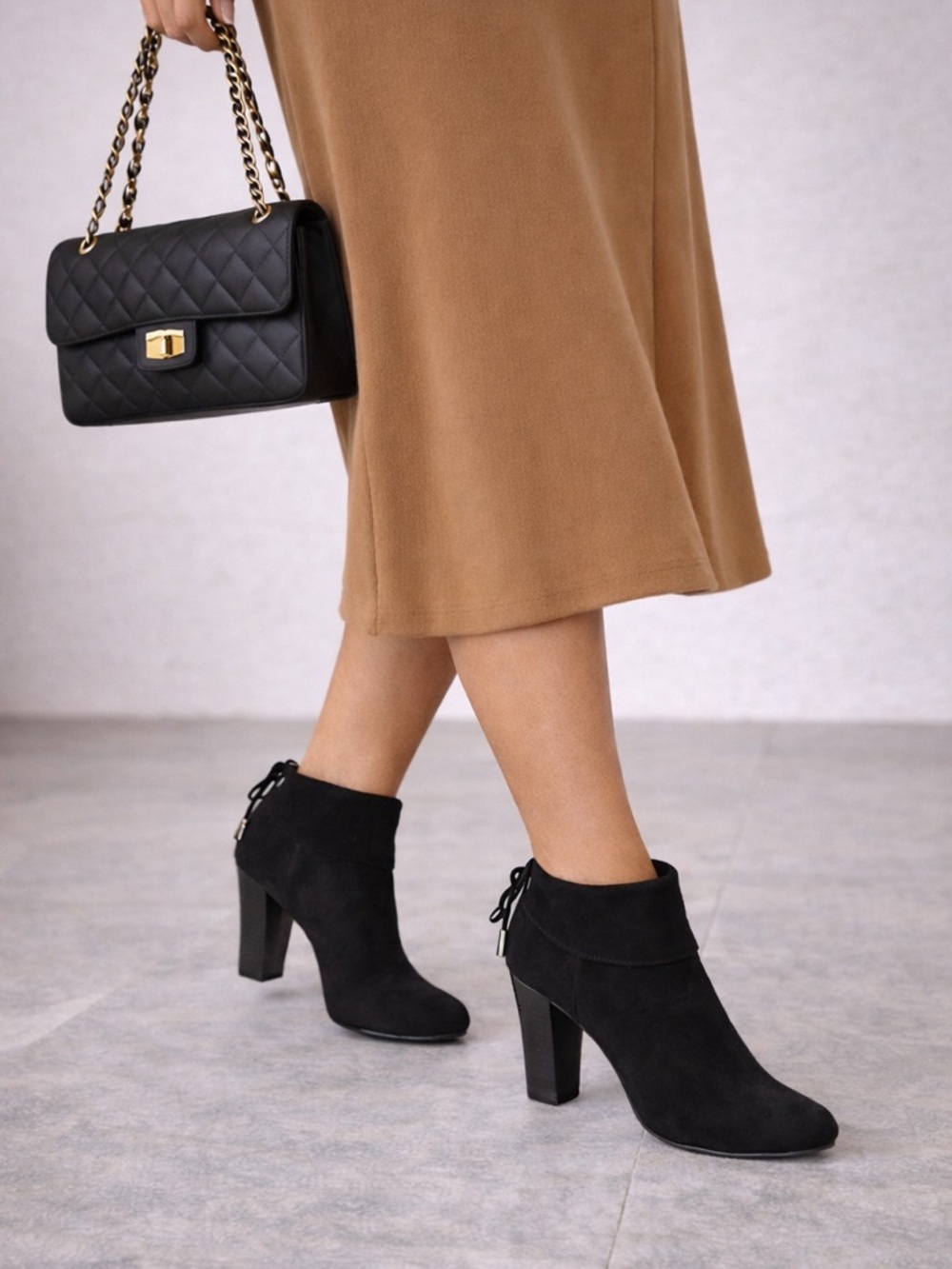 Coach And Four Black Suede Booties Heels Ankle Tie Round Toe